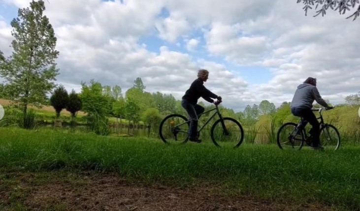 Prachtig fietsen door de groene heuvels van de Charente Limousine

de fiets vierdaagse van camping En Campagne